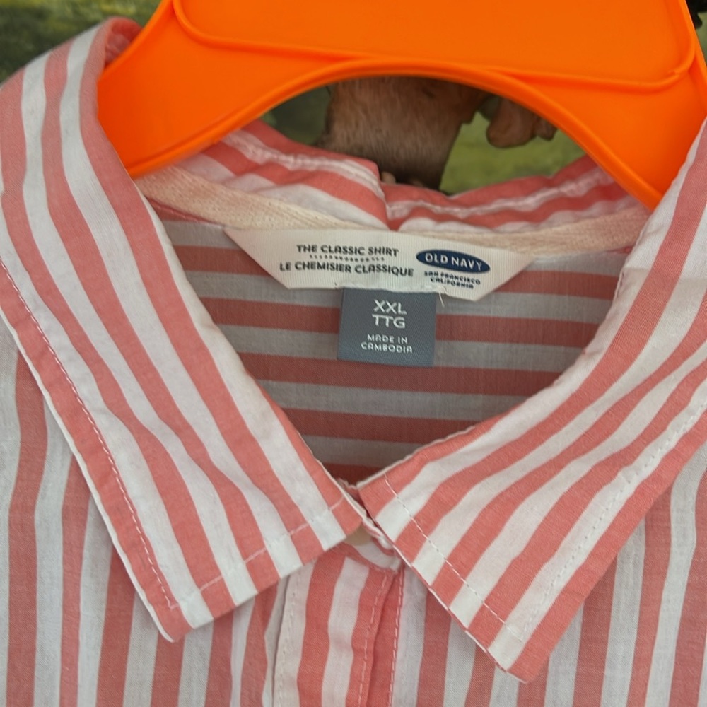 Button up shirt - Picture 2 of 2